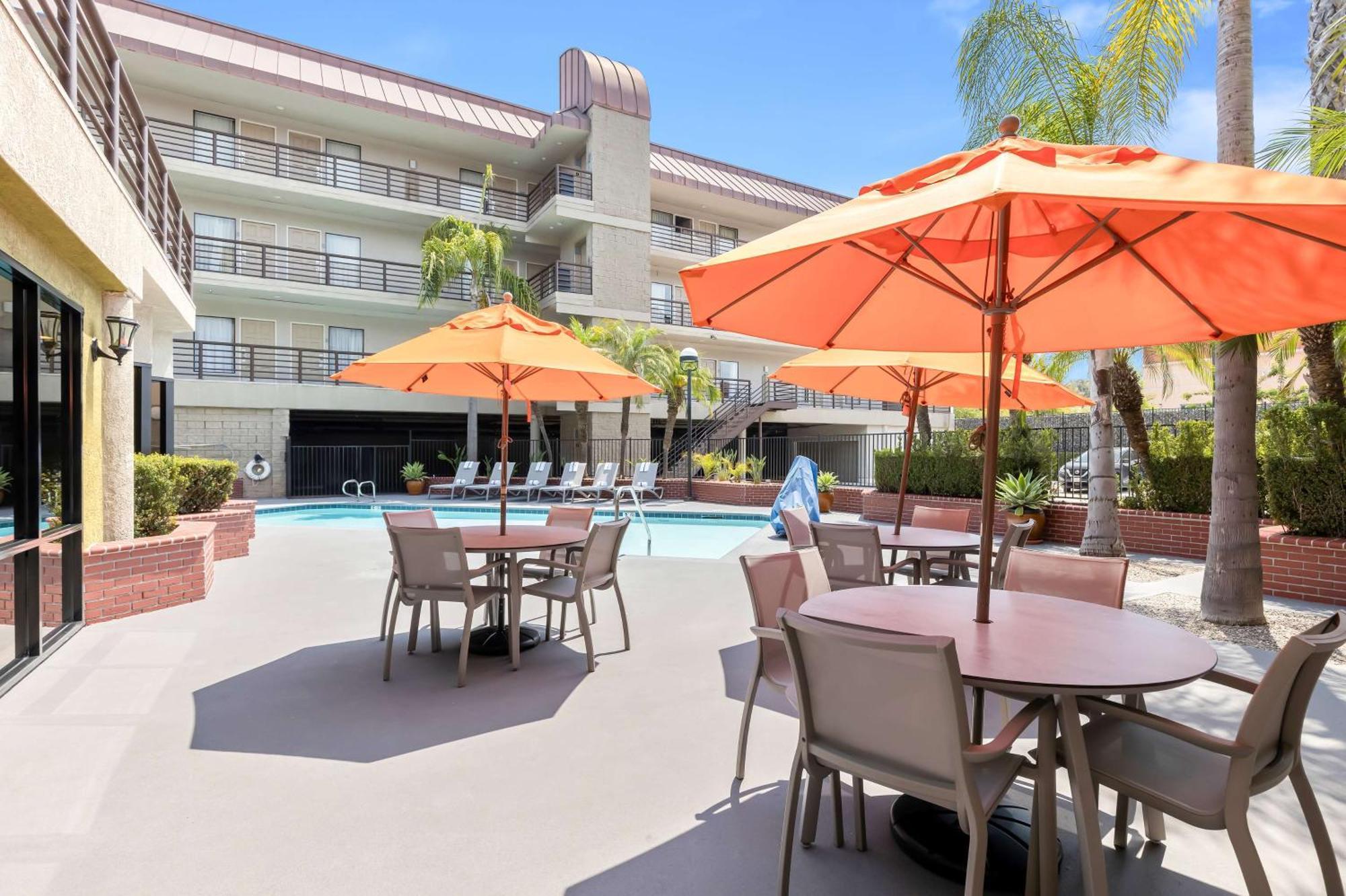 Best Western Plus Irvine Spectrum Hotel Lake Forest Bagian luar foto
