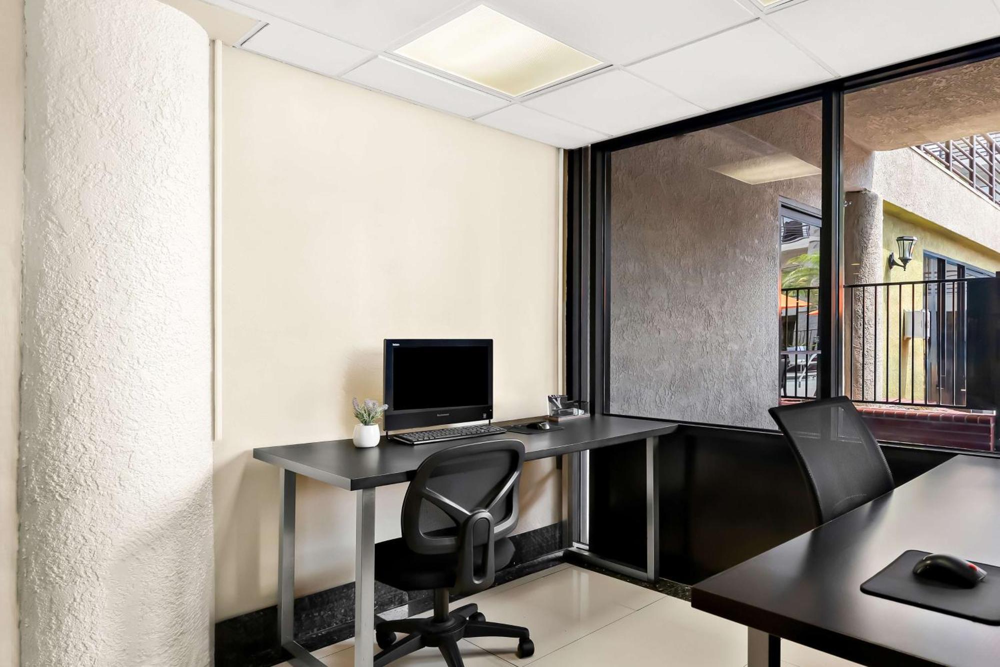 Best Western Plus Irvine Spectrum Hotel Lake Forest Bagian luar foto